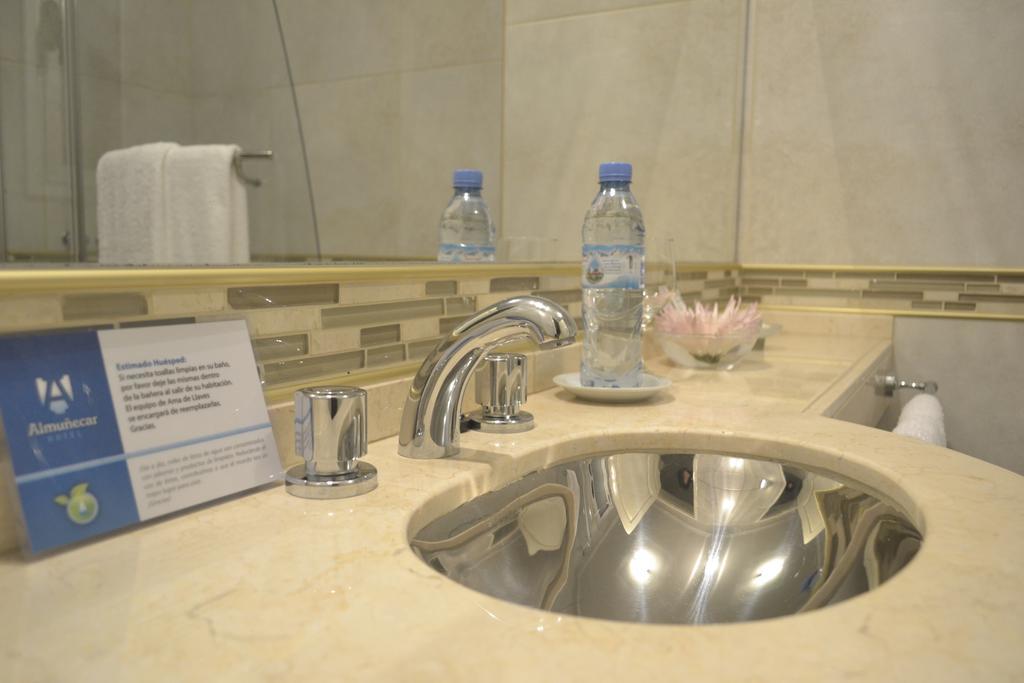 Tartagal Almunecar Hotel חדר תמונה